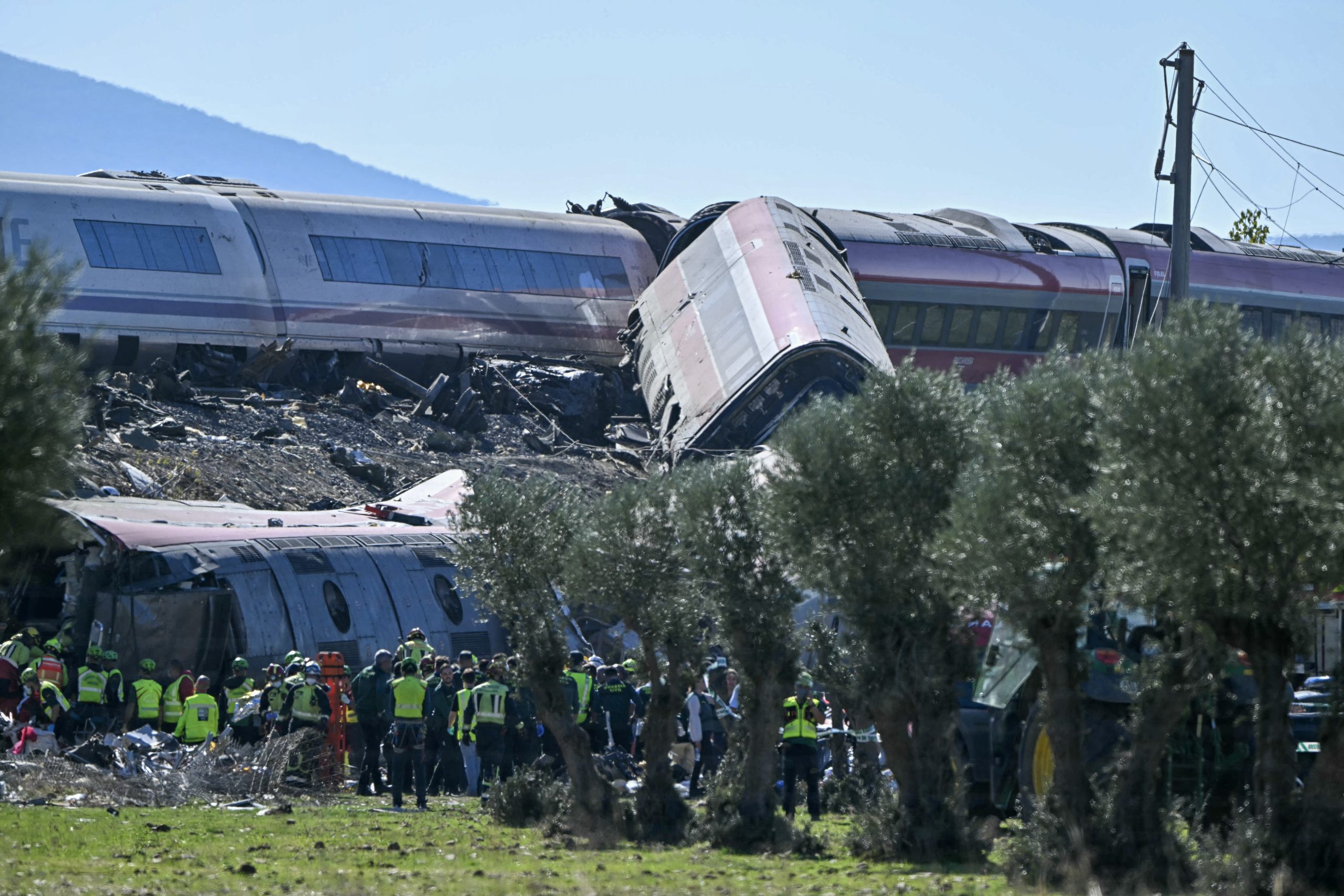 Dozens killed after two high-speed trains collide in central Spain — Covington Community news